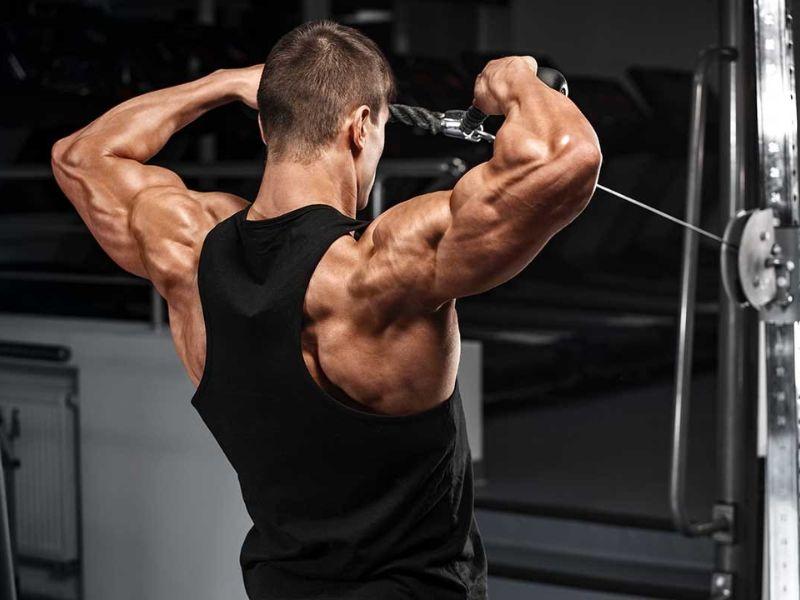 Các bài tập cầu vai tại nhà hiệu quả nhất dành cho dân tập Gym 7 Bài tập đứng kéo cáp tập vai sau