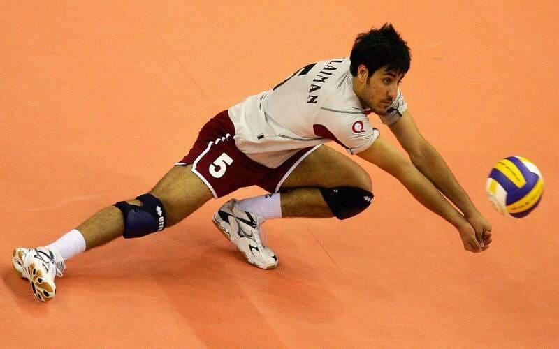 Kỹ thuật đỡ bóng chuyền là gì?