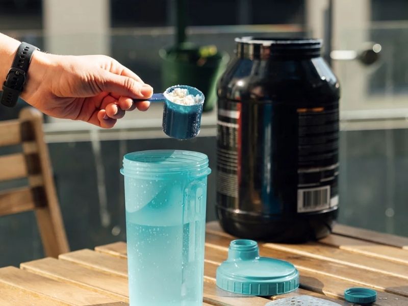 Hướng dẫn cách pha whey protein đúng cách