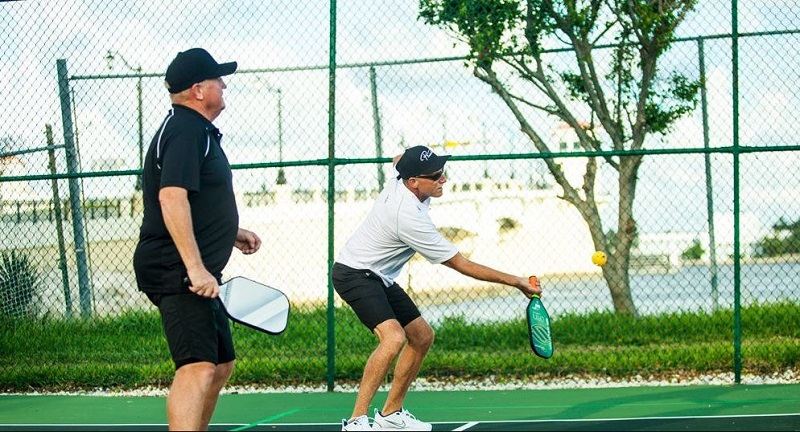 Hướng dẫn cách phòng thủ khi chơi pickleball hiệu quả nhất 2 Khám phá cách phòng thủ khi chơi pickleball