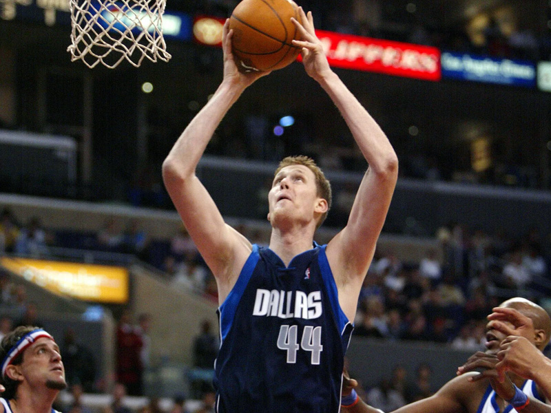 Cầu thủ bóng rổ Shawn Bradley