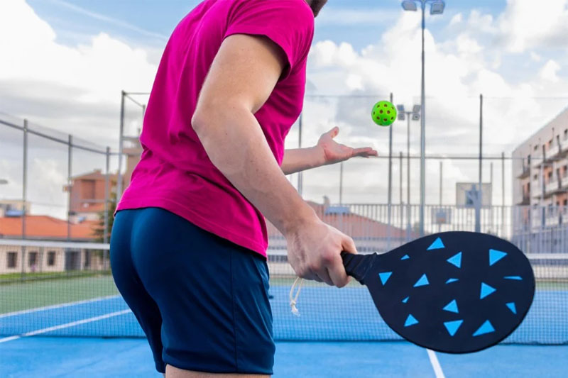 Lựa chọn vợt pickleball cũ hoặc mới tuỳ theo nhu cầu sử dụng