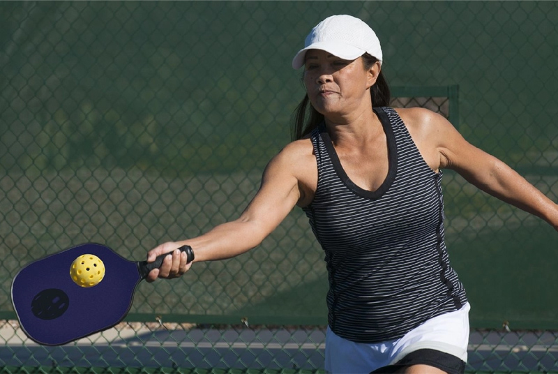 Kỹ thuật Erne trong pickleball gây bất ngờ cho đối thủ 