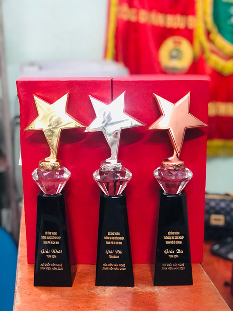 Hình ảnh thực tế Cúp pha lê CPL 34 