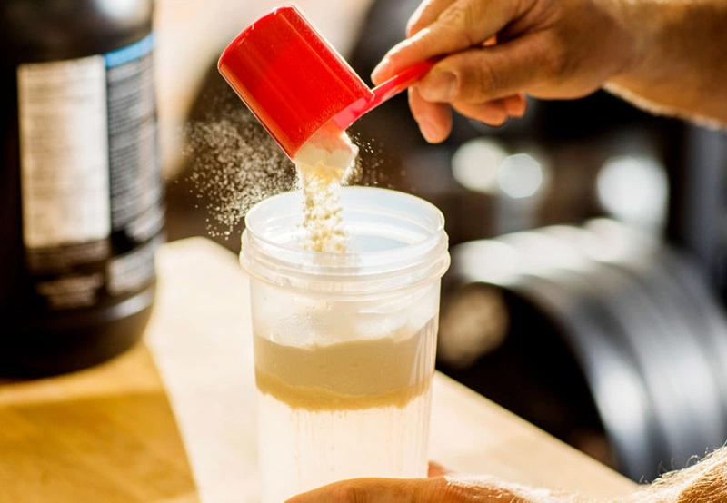không tập gym có nên uống whey