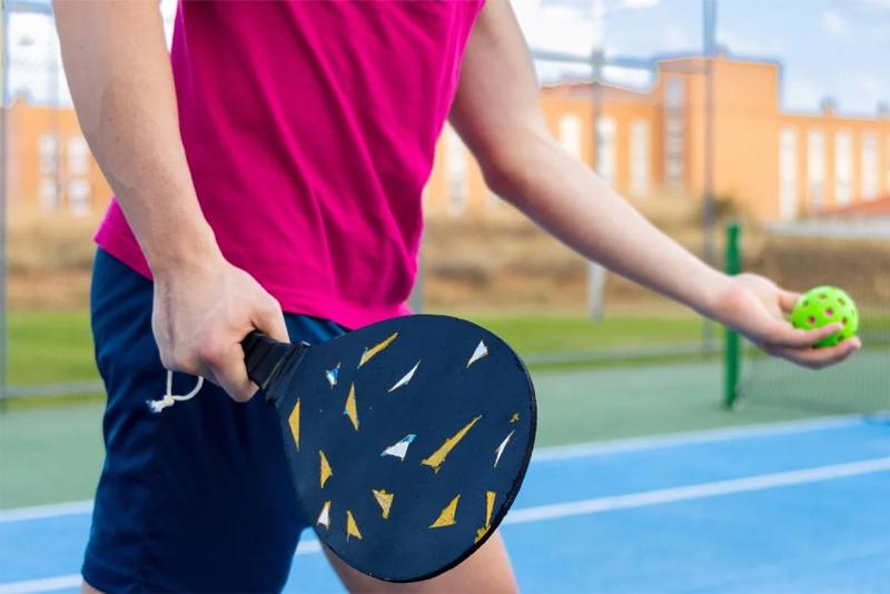 Hướng dẫn kỹ thuật giao bóng xoáy pickleball chi tiết nhất! 4 Khi nào nên áp dụng kỹ thuật giao bóng xoáy pickleball