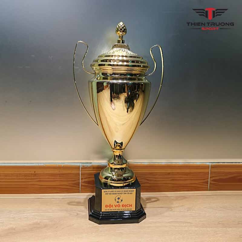 Cúp lưu niệm MXG1079 5 Đế cúp được làm từ đá hoa cương tăng tính ổn định cho cúp tránh bị nghiêng đổ