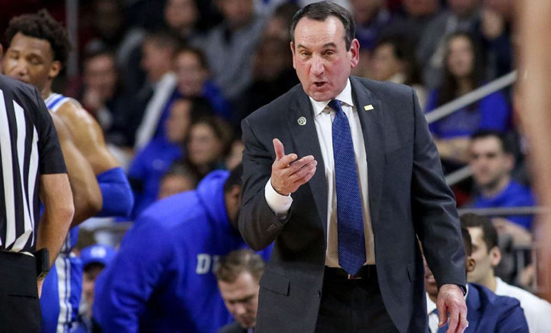 Huấn luyện viên bóng rổ Mike Krzyzewski