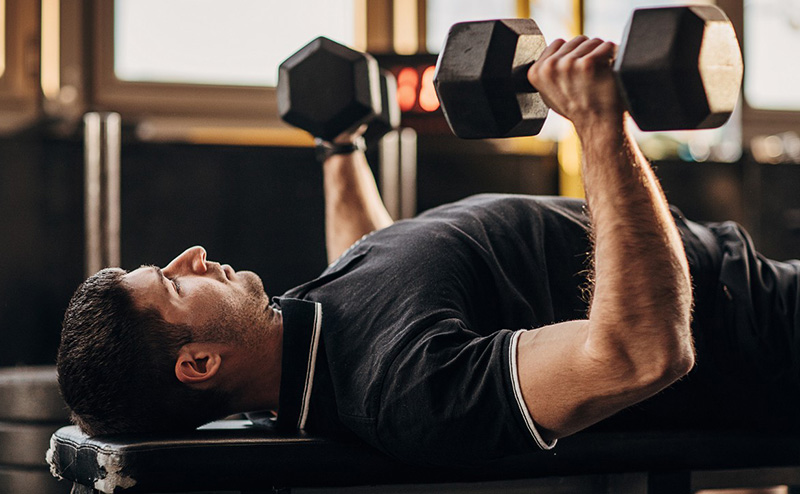 Dumbbell Bench Press - Bài tập ngực với tạ đơn tốt cho Gymer 3 Tập Dumbbell Bench Press