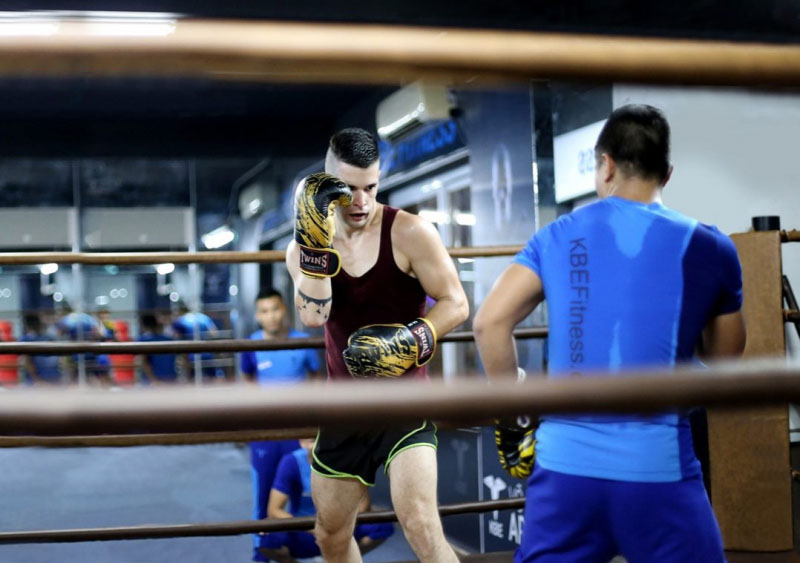 10 Địa chỉ học Kickboxing Hà Nội uy tín, chất lượng nhất 7 Học kickboxing với huấn luyện viên chuyên nghiệp tại KBE Fitness