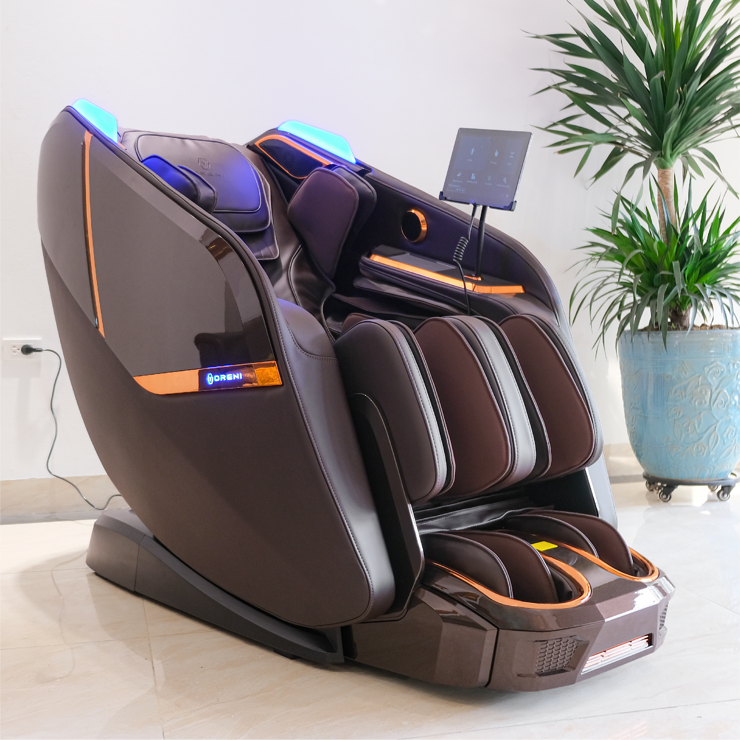 Ghế massage cao cấp Oreni OR-750plus phiên bản màu nâu
