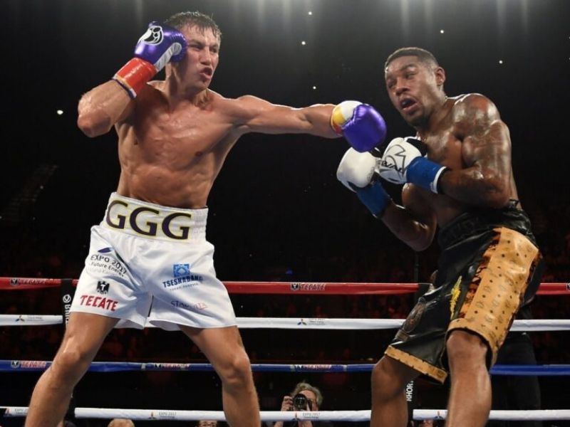 Các kiểu đấm móc trong boxing - nghệ thuật tấn công mạnh mẽ 6 Cú đấm móc trong boxing cần phải có sự kết hợp giữa tay trái và tay phải