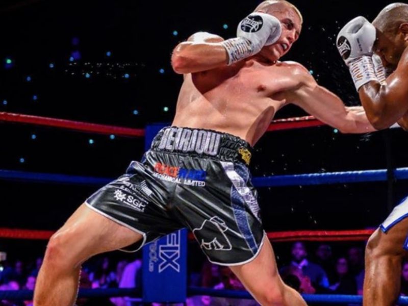 Các kiểu đấm móc trong boxing - nghệ thuật tấn công mạnh mẽ 7 Các cú đấm móc có khả năng tạo ra sức mạnh lớn, làm đối thủ choáng váng