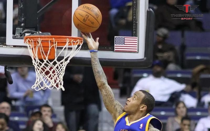 Layup là gì