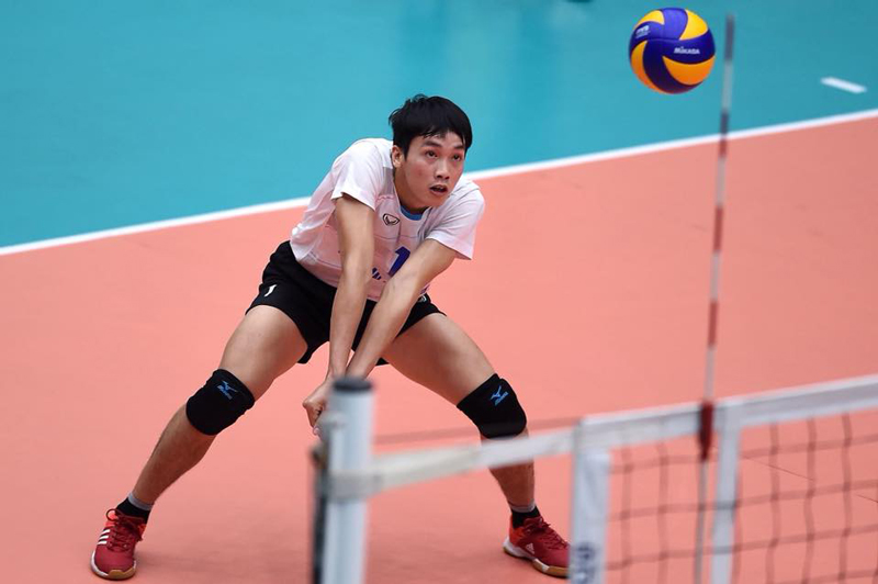 kỹ thuật chuyền bóng thấp tay