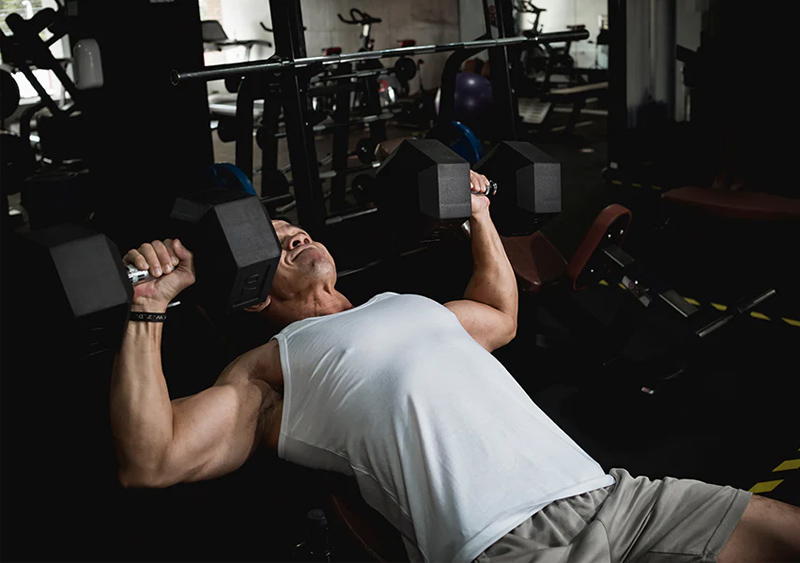 Dumbbell là gì? Những điều cần biết trước khi tập với Dumbbell 5 Tập thể hình với tạ Dumbbell