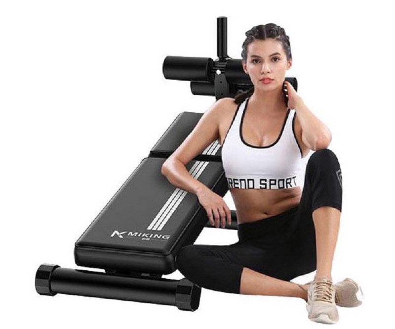 Bài tập với ghế cong tập bụng