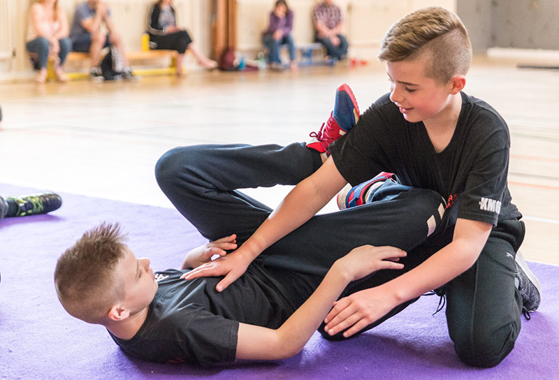 Krav Maga là gì? Mọi thông tin về môn võ Krav Maga 5 Trẻ em tập võ Krav Maga