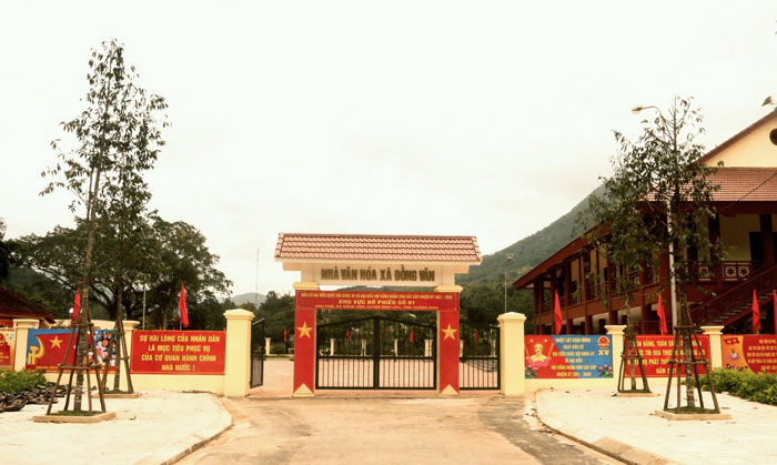 Nhà văn hoá xã Đồng Văn