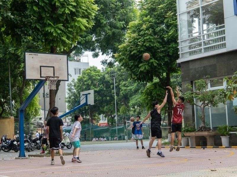 Vị trí sân bóng rổ Hà Nội tại Học viện Ngân Hàng