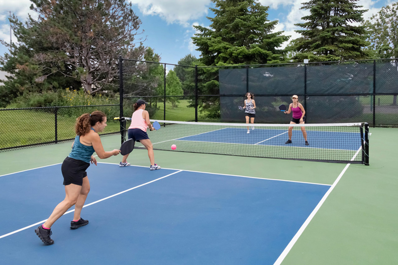 Kỹ thuật volley trái tay pickleball 