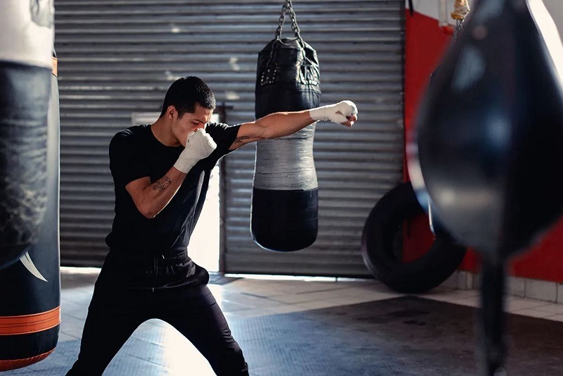 Tập các kỹ thuật trong kickboxing 