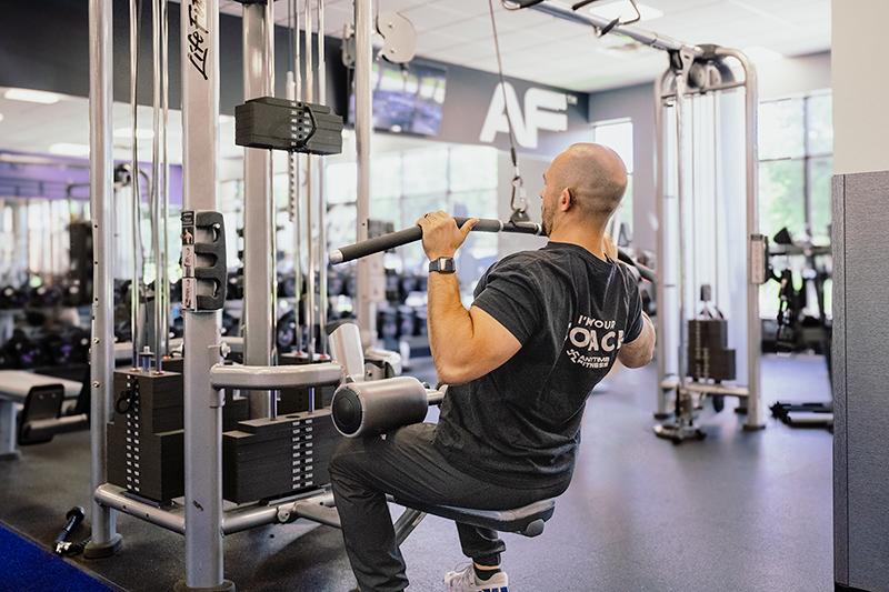 Lat Pulldown là gì? Cách tập để phát triển cơ xô hiệu quả nhất? 6 Lỗi cần tránh khi tập Lat Pulldown