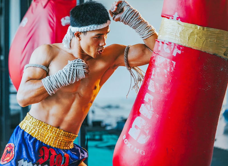 Nên tập boxing hay Muay Thái? Môn võ nào tốt và hiệu quả hơn 2 Tập Muay thái