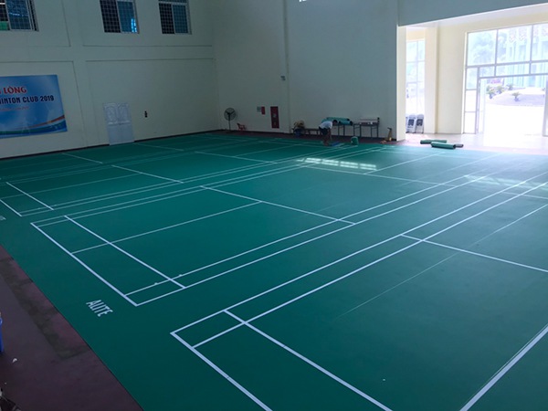 Thi công sân cầu lông tại NVH Thanh Xuân