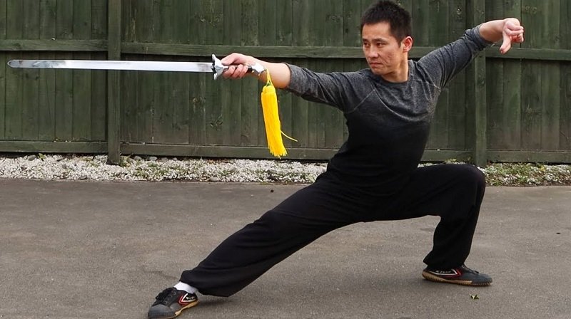 Kiên công võ wushu là kỹ thuật luyện tập tập trung vào phần tay và vai