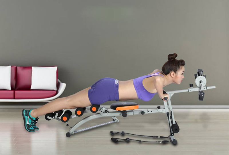 Bài tập hít đất với máy tập bụng 