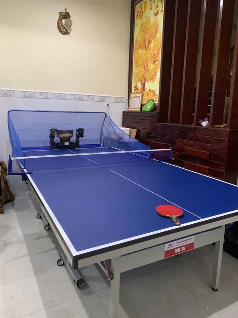 Máy bắn bóng bàn S1001