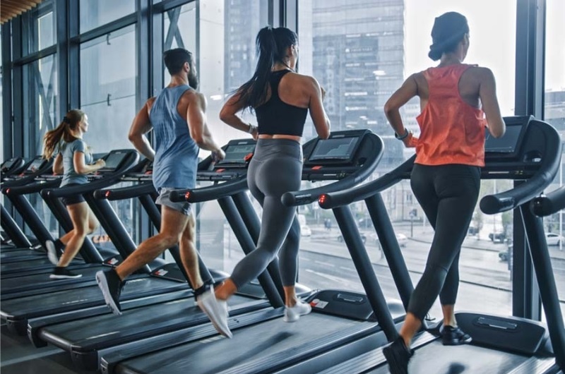 giảm cân với máy chạy bộ điện