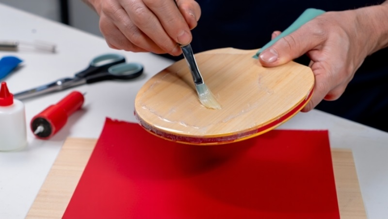 cách lót keo cho mút mặt vợt bóng bàn