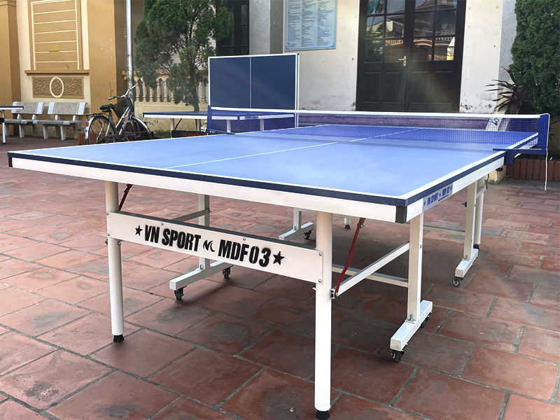 độ dày mặt bàn bóng bàn