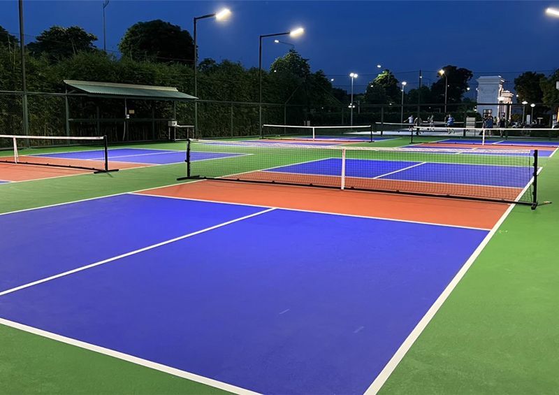 Sân pickleball ngoài trời 