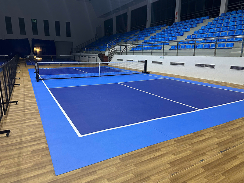 Sân pickleball trong nhà 