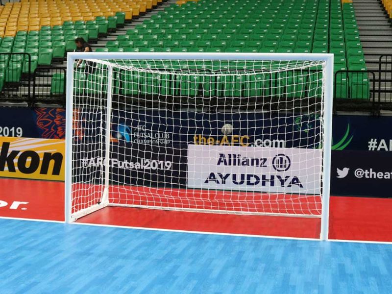khung thành futsal