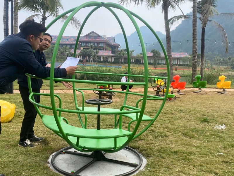 Dự án lắp đặt thiết bị ngoài trời tại Làng văn hóa du lịch và phát huy giá trị lịch sử quốc gia đặc biệt Tân Trào 1 Đu quay quả cầu